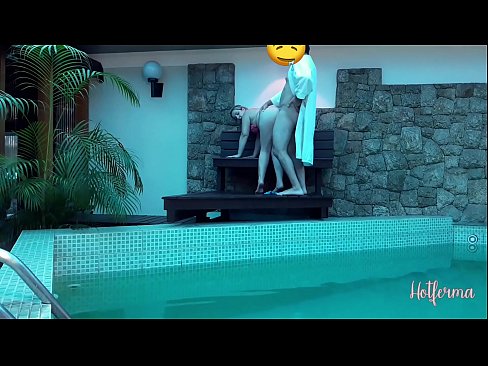 ❤️ Boss xizmetkarê vedixwîne hewzê, lê nikarî li ber germiyekê bisekine ❤ Porno li porno ku.8kpornvids.ru ❤