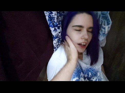 ❤️ Xwişka min di dolabê de dît û alîkariya wê kir ❤ Porno li porno ku.8kpornvids.ru ❤